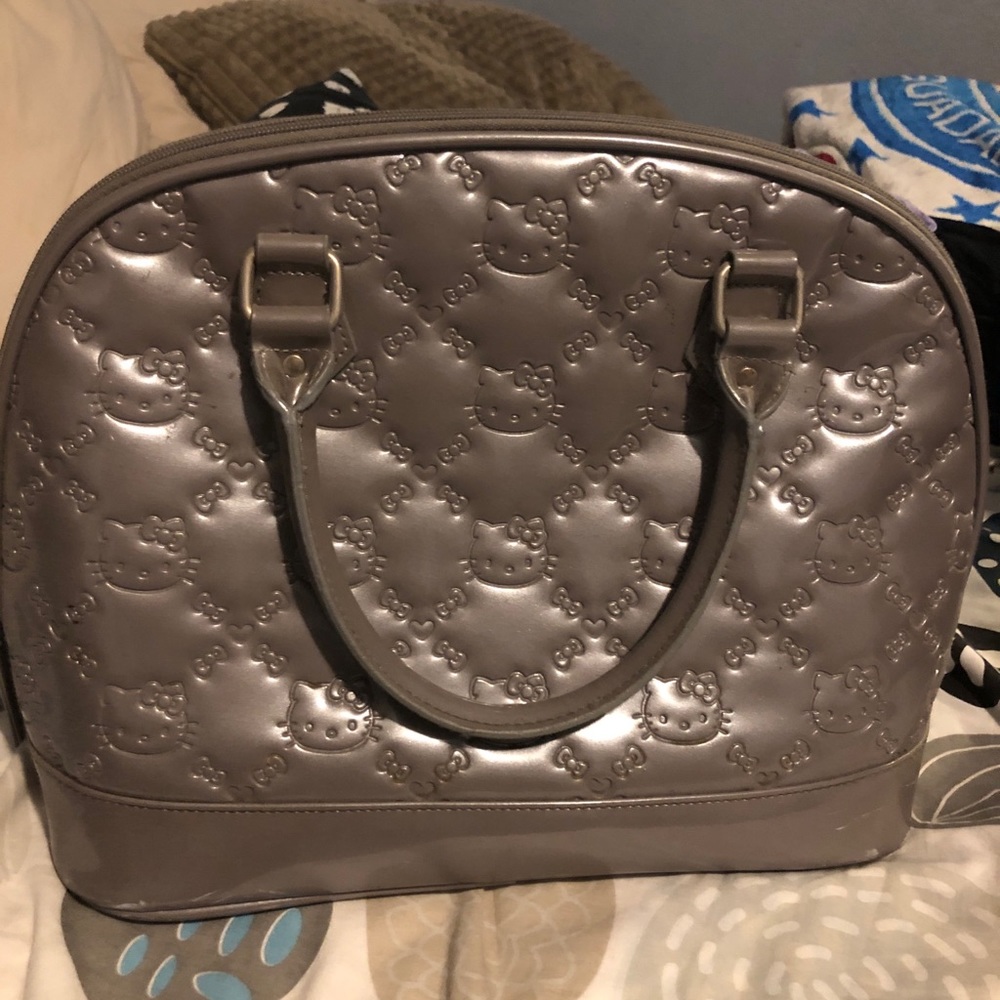 Hello kitty purse